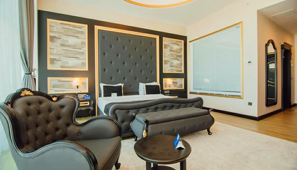 هتل جی آر دبلیو ولموند باتومی